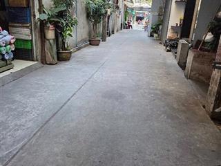 Nhà chợ lớn quận 6  hẻm 4m  tháp mười  hậu giang  3 tầng  sát mặt tiền  không qh