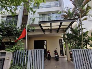 Cho thuê nhà 1 trệt 3 lầu palm residense 55tr/ tháng