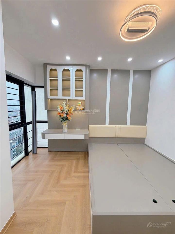 Tôi cần bán căn cccc tại 60b nguyễn huy tưởng, dt 69m2, 2pn+1 nhà đẹp, giá bán 7 tỷ