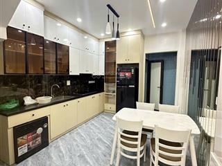 Đầu ngọc thụy 48m 5 tầng, thang máy chỉ hơn 8 tỷ