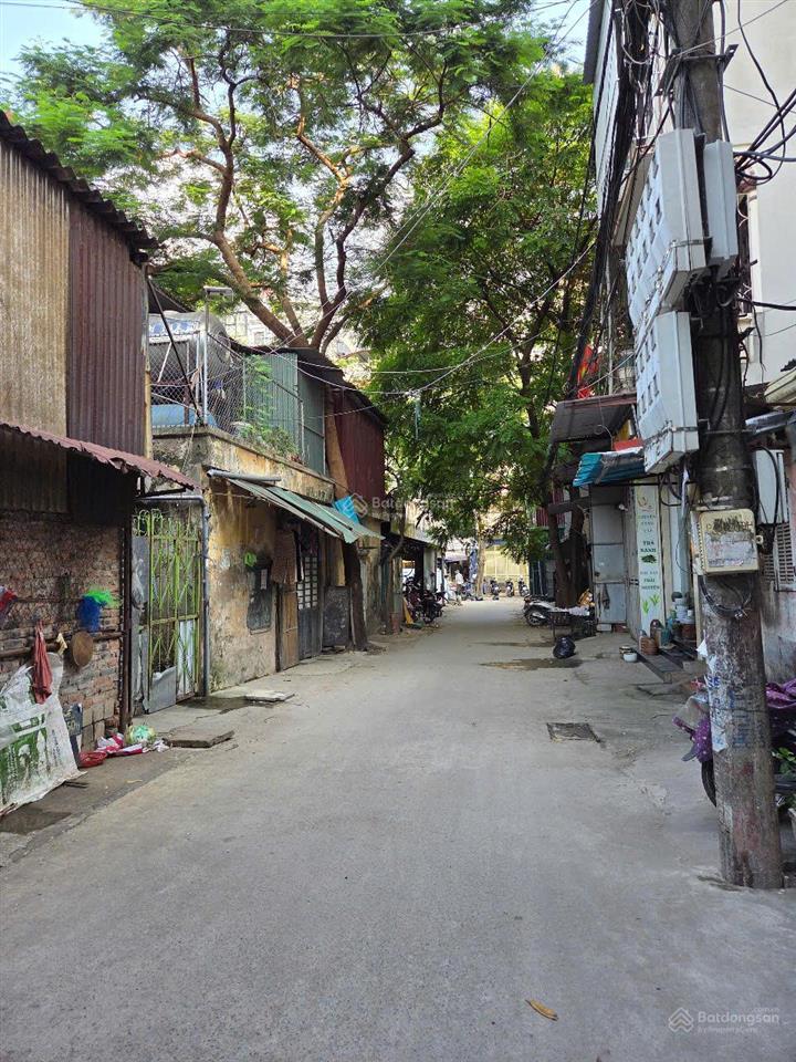 Bán nhà phân lô trung kính, 23.9 tỷ, 55m2 x 5.5 tầng, 2 mặt thoáng, làm văn phòng cực đẹp