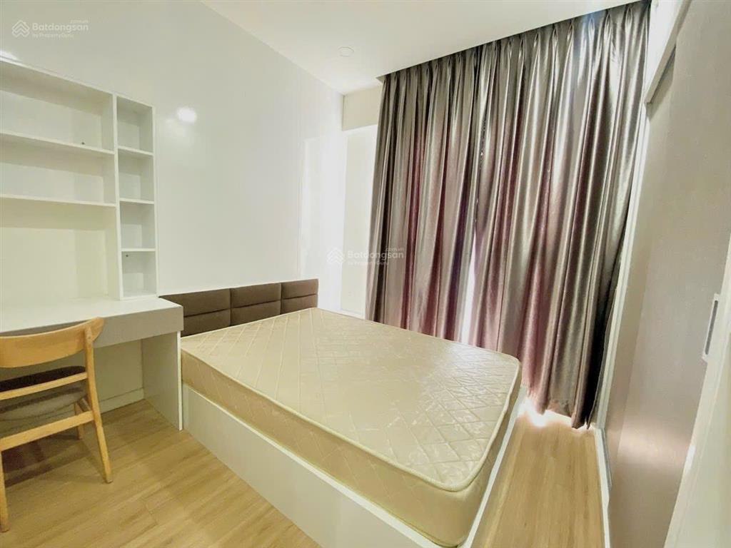 Cho thuê căn hộ 2 phòng ngủ view bitexco, nhà đẹp, giá tốt