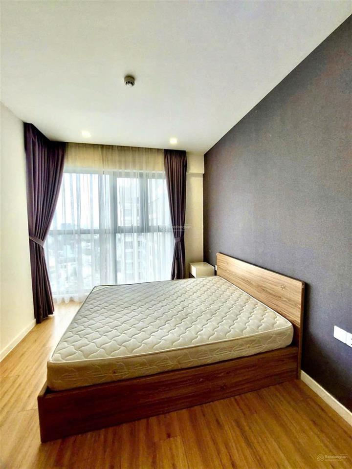 Cho thuê 2 phòng ngủ saigon royal nhà đẹp view đẹp