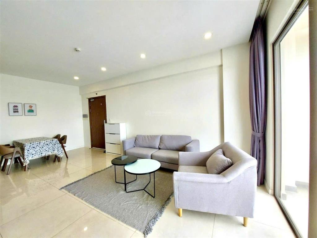 Cho thuê 2 phòng ngủ saigon royal nhà đẹp view đẹp