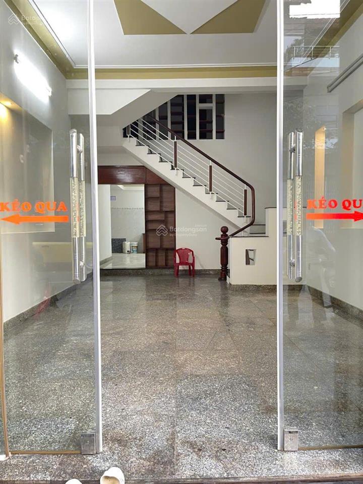 Bán gấp nhà mặt phố ỷ lan, 8,6 tỷ, 69,6 m2, 4pn3wc, hướng tây bắc