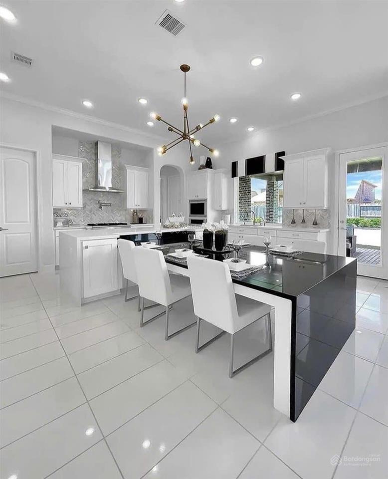 Bán căn hộ 3pn tầng cao rẻ nhất tại sun feliza suites, cầu giấy, hà nội, giá chỉ 15,2 tỷ  104m2