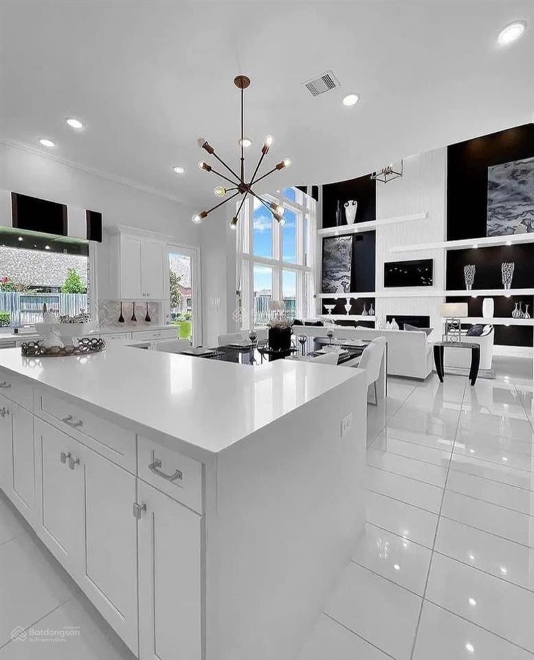 Bán căn hộ 3pn tầng cao rẻ nhất tại sun feliza suites, cầu giấy, hà nội, giá chỉ 15,2 tỷ  104m2