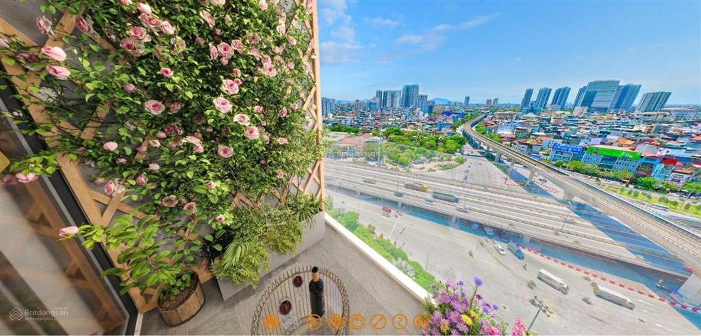 Căn 3pn view thoáng, cửa đông nam giá tốt nhất tại sun feliza suites chỉ 13,7 tỷ vnd, 100m2