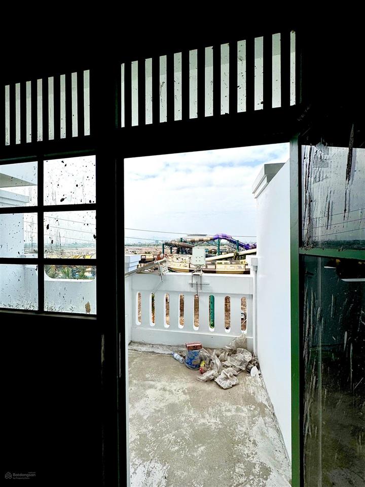 Bán liền kề view thoáng để lên biệt thự giá giảm sâu tại sun urban city chỉ 4,5 tỷ 60m2