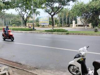 Bán gấp mảnh đất, sổ đỏ chính chủ tại mặt đường trần đại nghĩa giá cực tốt chỉ 7,8 tỷ110m2