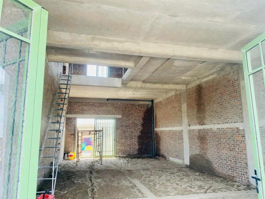 Bán gấp shophouse 5 tầng chỉ nhỉnh 22 tỷ, 160m2 tại sun urban city, lam hạ, phủ lý