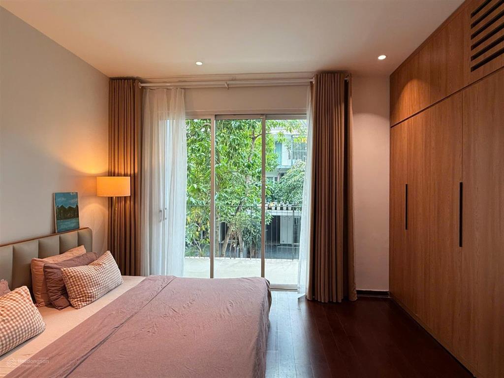 Bán căn liền kề nhà vườn đẹp tại parkcity hà nội, 34 tỷ, 120m2, nhiều tiện ích cao cấp