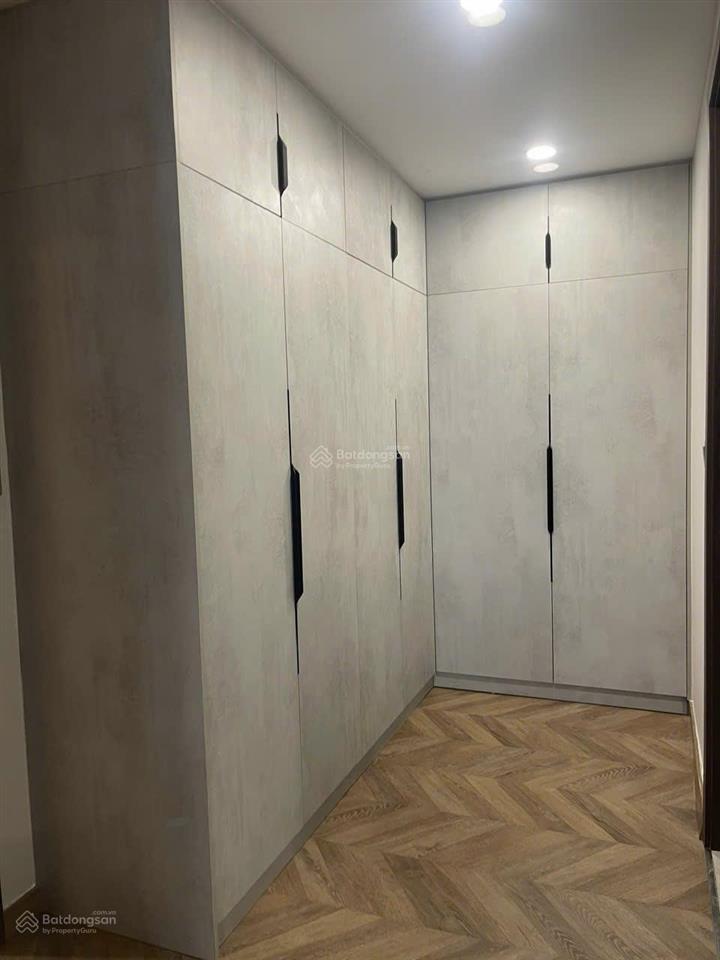 Bán midtown phú mỹ hưng, 16.5 tỷ, 124m2, 3pn, 2wc, view sông cần tiền bán gấp