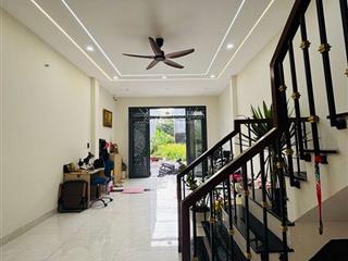 Nhà gấp bán giá rẻ, đường phạm thế hiển q8  kdc phú lợi, shr hoàn công đủ, 4,5x15m nhỉnh 6 tỷ
