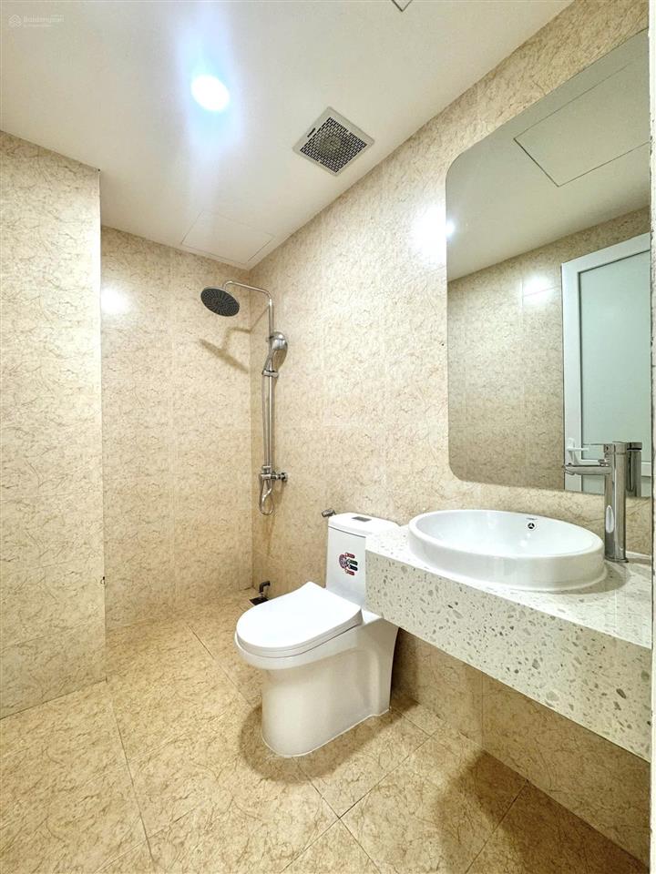 Chính chủ cần bán căn hộ mường thanh viễn triều view chính biển, (tầng 37 căn số 22) toà oc3