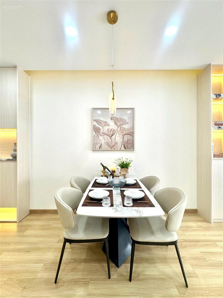 Chính chủ cần bán căn hộ mường thanh viễn triều view chính biển, (tầng 37 căn số 22) toà oc3