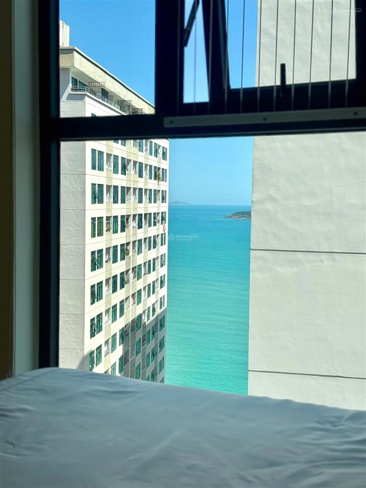 Chính chủ cần bán căn hộ mường thanh viễn triều view chính biển, (tầng 37 căn số 22) toà oc3