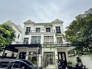 Hàng kịch độc bán gấp biệt thự nguyệt quế 176m2hơn 55 tỷlô góc3 mặt thoángthang máyđường 25mmt