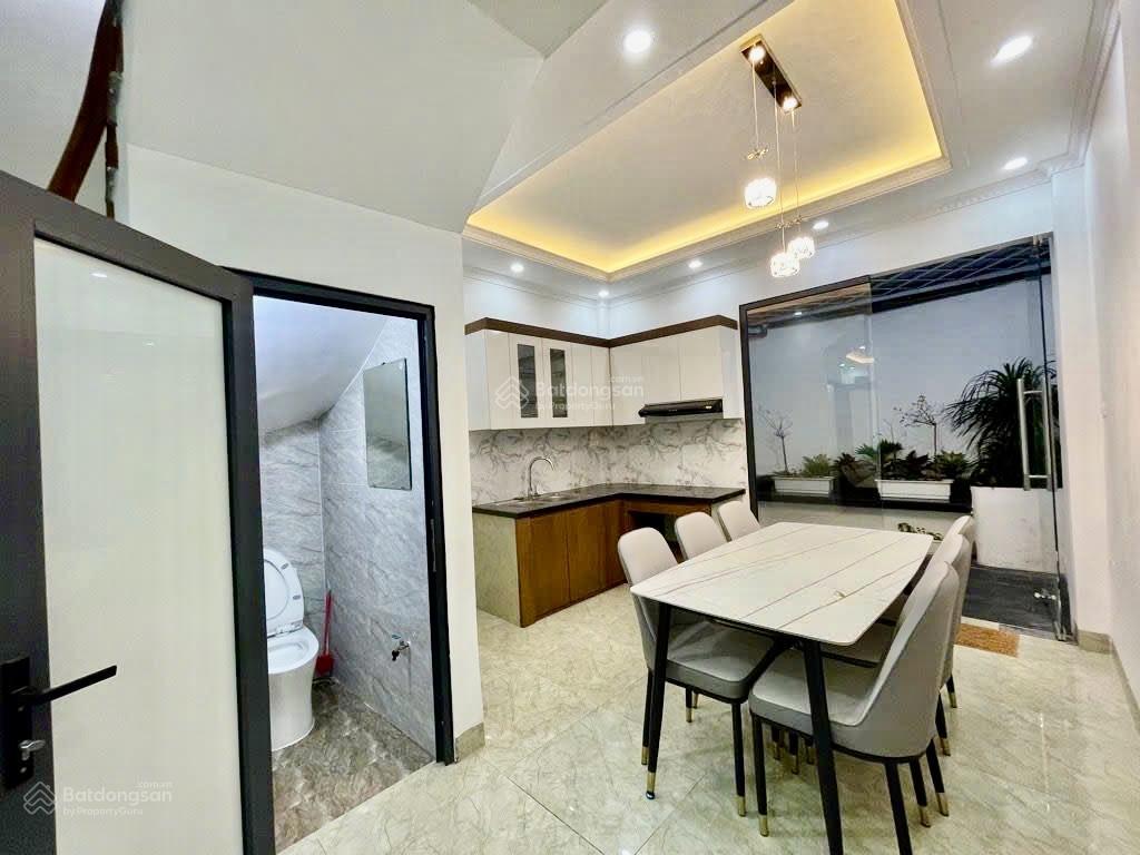 Bán nhà việt hưng 56m2  hơn 9 tỷ  ô tô  full nội thất 5 ngủ trung tâm tiện ích pháp lý rõ ràng