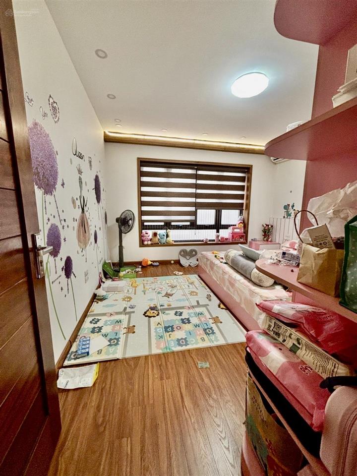 Chính chủ bán gấp nhà bồ đề 75m2  hơn 12 tỷ  dân xây 5 tầng  full nội thất  ô tô gần  sổ vuông