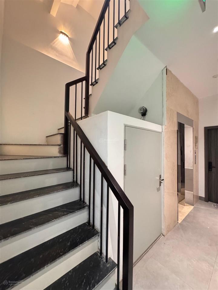 Hạ chào 3 tỷ gà đẻ trứng vàng căn hộ dòng tiền 8 tầng bồ đề hoàng như tiếp 81m2 12 phòng hơn 16 tỷ