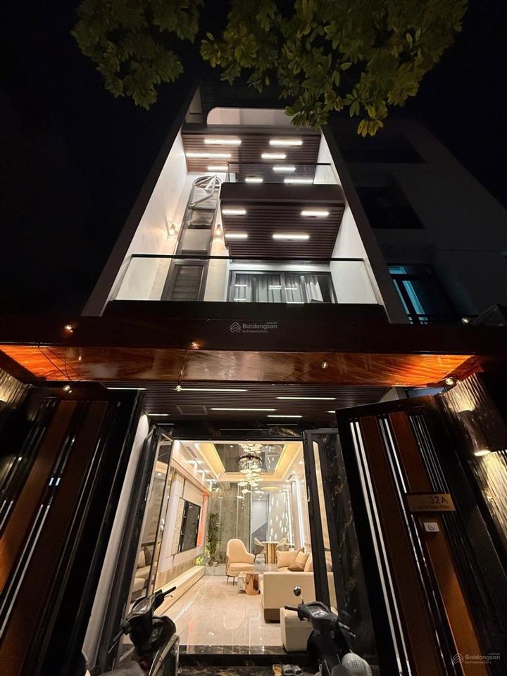 Chủ ngộp bank hạ sốc 3.5 tỷ bán gấp biệt phủ ngọc thuỵ 80m2 còn 15 tỷ ô tô thang máy full nội thất