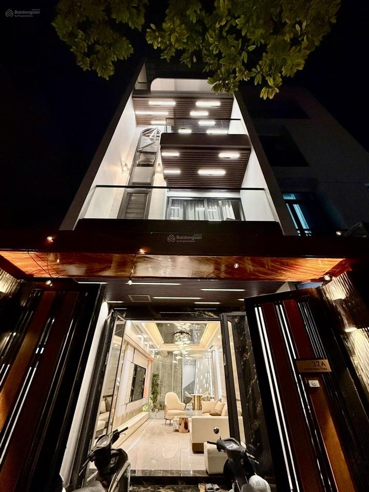 Hạ chào 4 tỷ còn 15 tỷ bán gấp nhà ngọc thuỵ80m2thang máyfull nội thấtô tô gần chợmipec
