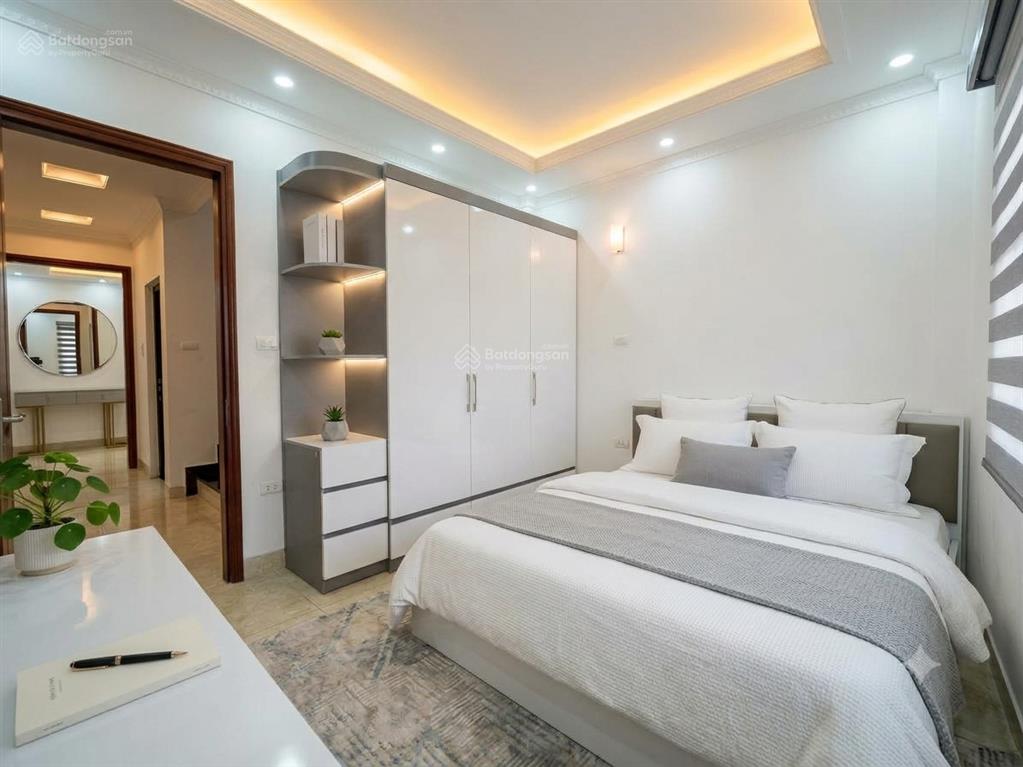 Bán nhà việt hưng 7,9 tỷ56m25 pnfull nội thấtđường quy hoạch 9,5m có vỉa hètiềm năng