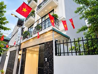 Bán nhà việt hưng 7,9 tỷ56m25 pnfull nội thấtđường quy hoạch 9,5m có vỉa hètiềm năng
