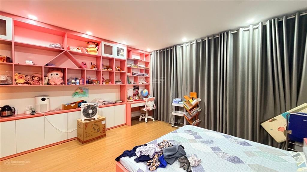 Bán nhà long biên hơn 6 tỷ 45m25 tầngfull nội thấtsổ vuôngpháp lý chuẩnhàng xóm việt hưng
