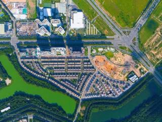Bán căn 2pn 101m2 tầng 7 view nội khu tòa d giá 6,5 tỷ đã vat
