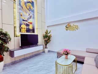 Nhà mới 100% gần emart 5 tầng nở hậu hẻm xe hơi tới cổng khu phân lô đồng bộ 200m ra phan huy ích