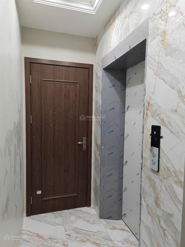(076) trung tâm quận long biên mt 5mlô góc 2 mặt thoáng  thang máy gara ô tô sát elegant park