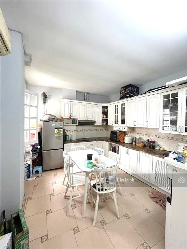 (021)căn hộ 98m2  trung hòa nhân chính tầng 9 view đẹp 3pn rộng rãi sổ đỏ chính chủ giữa trung tâm
