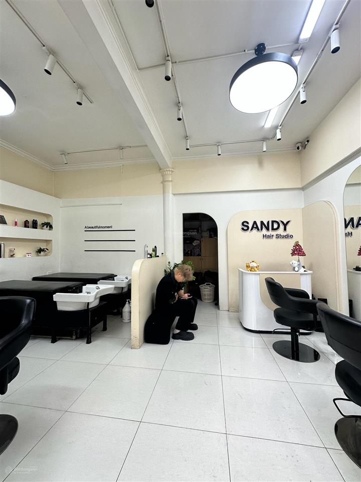 (123)chính chủ bán nhà cầu giấy sang mỹ định cưmt 6mdt 70môtô tránhkinh doanh đỉnh2 mặt thoáng