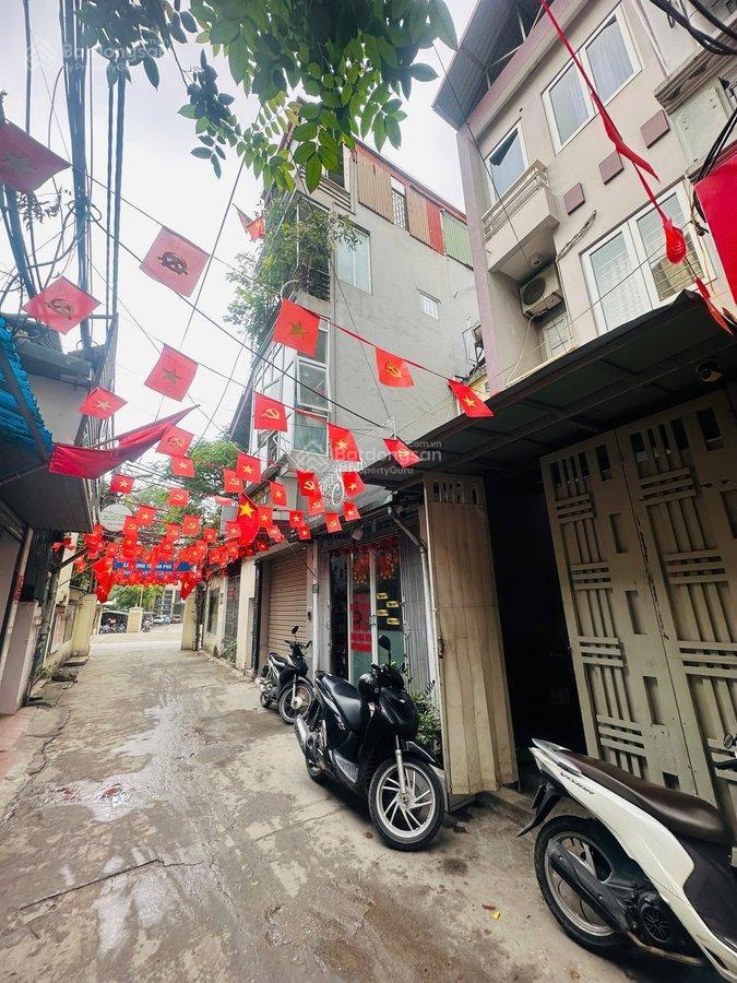 Nhà đẹp trần cung  cầu giấy  ngõ ô tô 51m2  3 bước ra mặt phố hộ khẩu nghĩa đô  9 tỷ