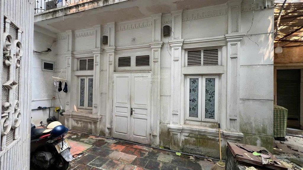 (153) bán đất gần lê văn lương  biệt thự cũ  101m2 mt 6m phù hợp xây biệt thự/ccmn  18 tỷ có tl