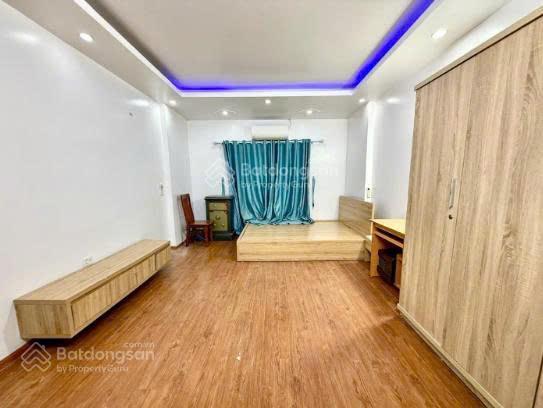 (197) nhà đẹp vài bước ra phố, hoàng mai, ôtô vào nhà, 5 tầng full nội thất, 30m2, mt 4m, giá 7 tỷ