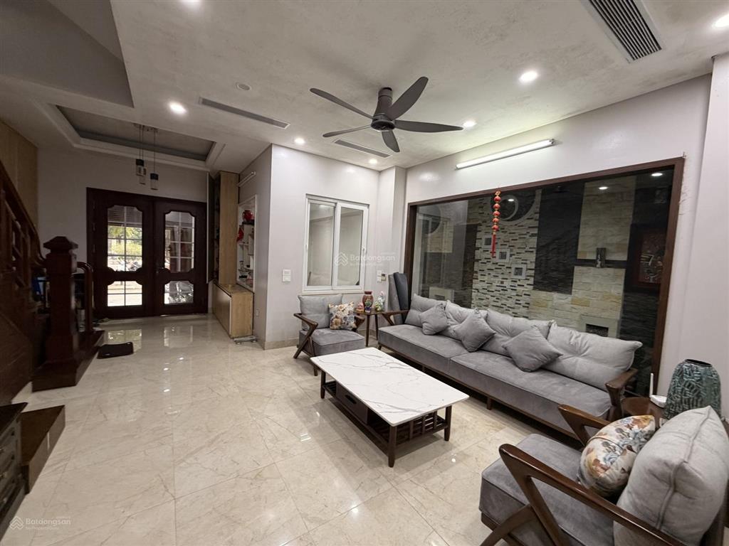 Bán nhà ở riêng 105.5m2 chính chủ tại khu đấu giá xuân đỉnh