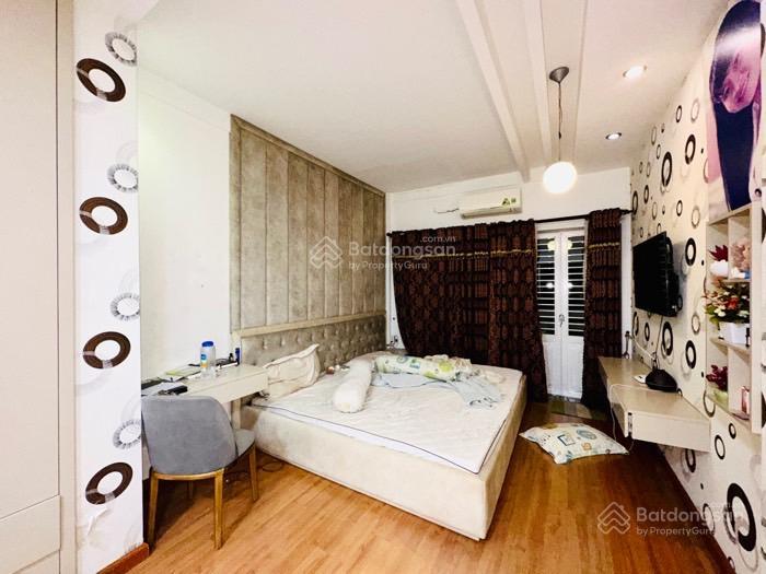 Bán nhà mặt tiền 6 tầng đường tùng thiện vương ngang 5m, giáp quận 5 chdv hoặc xây ở