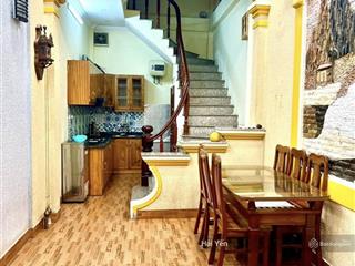 Bán nhanh nhà nguyễn khang  cầu giấy . dt 30m2 x 5 tầng, ô tô cách 15m, giá 9,69 tỷ