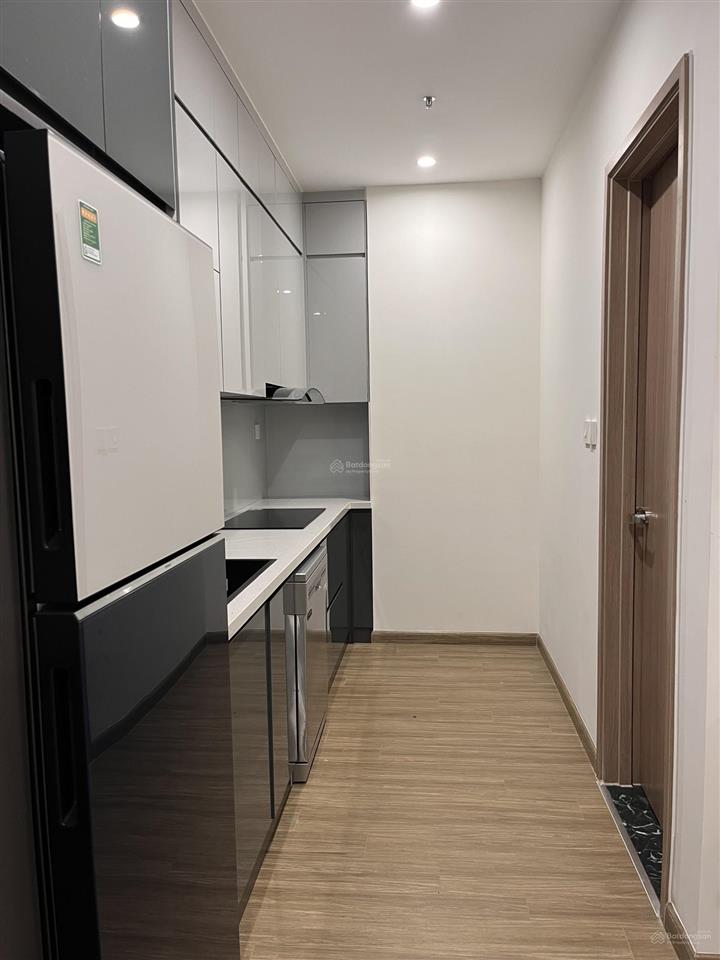 Chính chủ bán nhanh căn 2pn 2vs full đồ pavilion 3.8 tỷ sẵn sổ