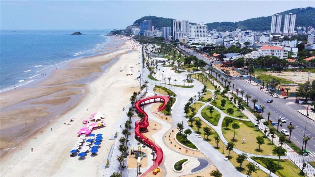 Cách biển bãi sau 200m mặt tiền đường phan chu trinh ngang 13,5m vị trí cực đẹp đông khách du lịch