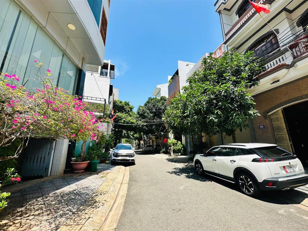 Bán đất lê trọng tấn ngang 5m cách biển bãi sau 800m thích hợp nghỉ dưỡng giá 8.8 tỷ