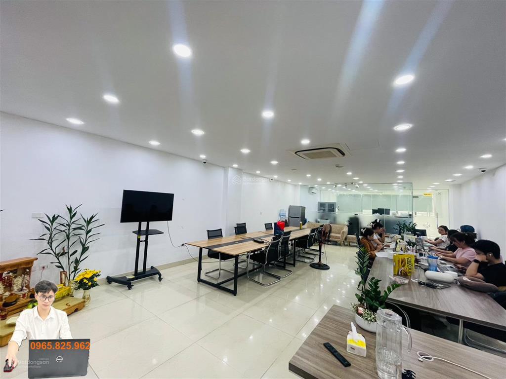 Cho thuê văn phòng tại phố tô vĩnh diện, thanh xuân, 150m2, giá 17 triệu, chia sẵn phòng