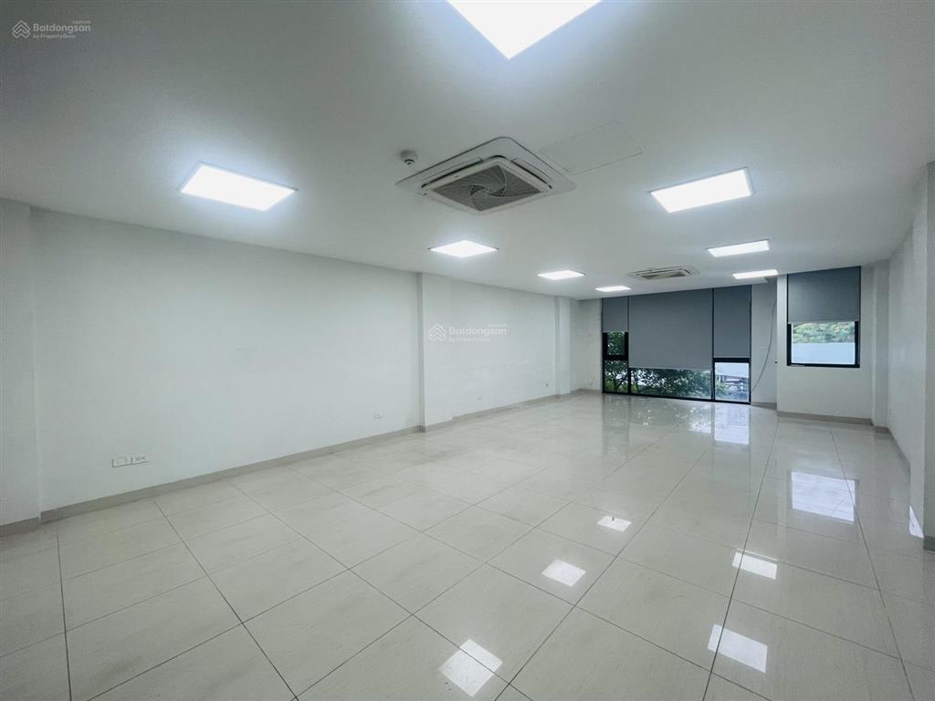 Chỉ hơn 10 triệu có ngay văn phòng 90m2 tại phố hoàng đạo thuý, thanh xuân, view thoáng