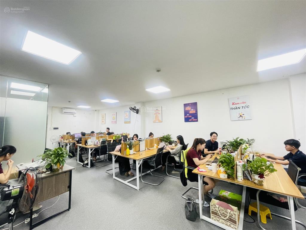 Chỉ 15tr/tháng có ngay văn phòng tại phố vũ trọng phụng, thanh xuân, view thoáng ban công