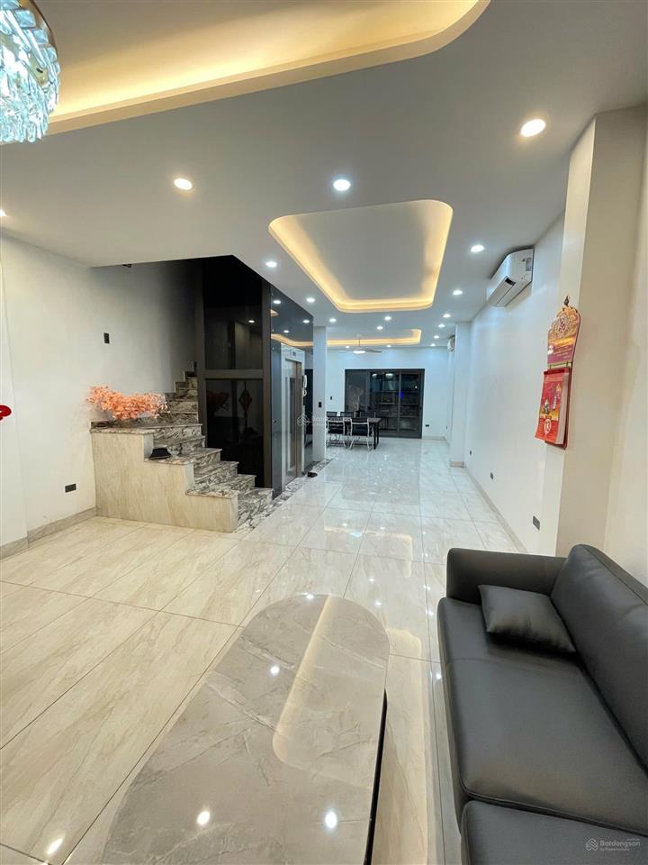 Cho thuê văn phòng tại hạ đình, thanh xuân, 100m2, giá 8 triệu/th, view thoáng, có nội thất