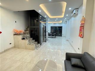 Cho thuê văn phòng tại hạ đình, thanh xuân, 100m2, giá 8 triệu/th, view thoáng, có nội thất