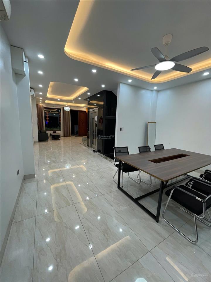 Cho thuê văn phòng tại hạ đình, thanh xuân, 100m2, giá 8 triệu/th, view thoáng, có nội thất